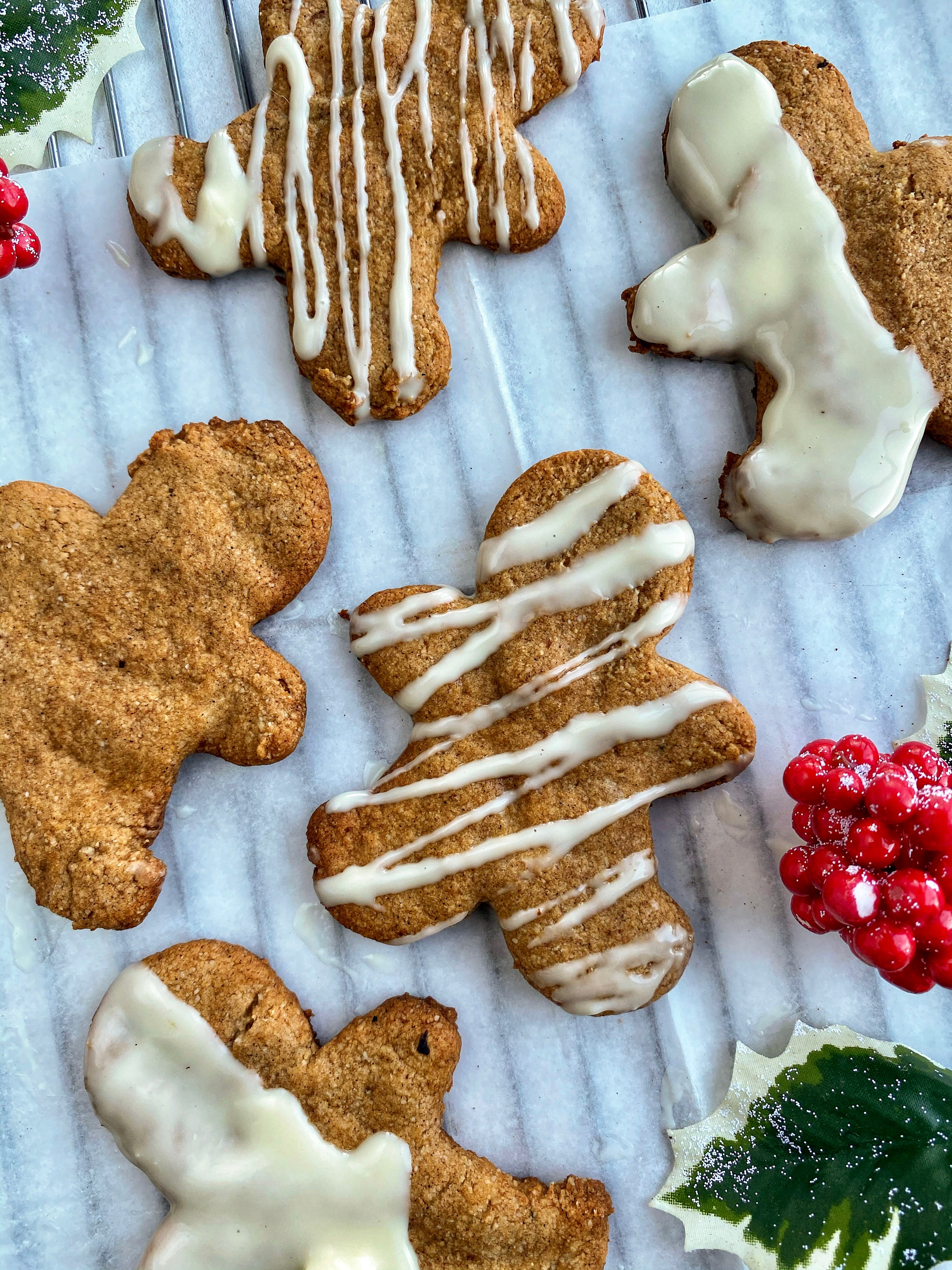 Collagen Gingerbread Men